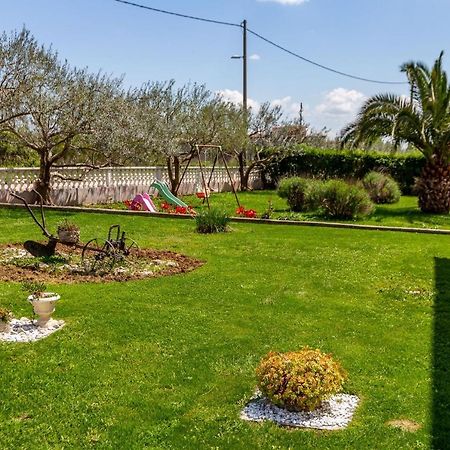 Mp Luxury Holiday Home With Swimming Pool Zara Esterno foto