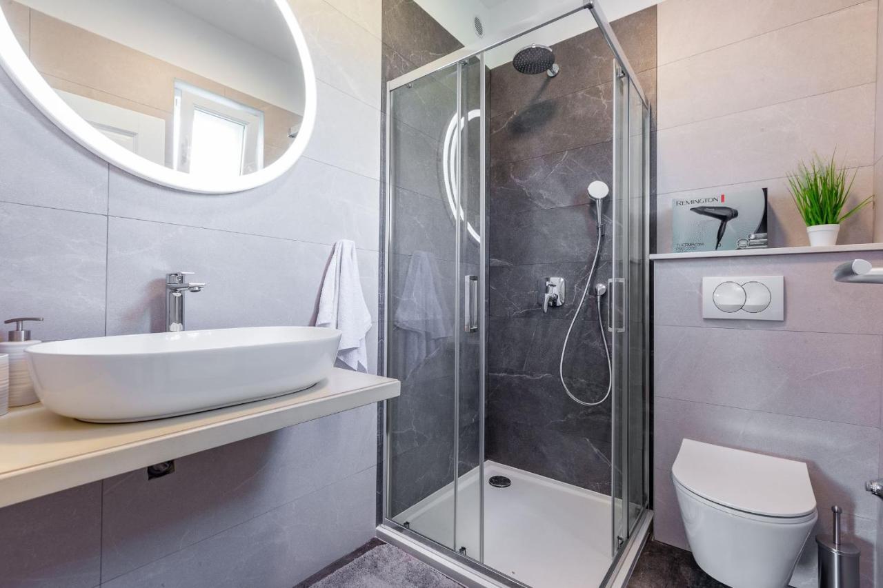 Mp Luxury Holiday Home With Swimming Pool Zara Esterno foto