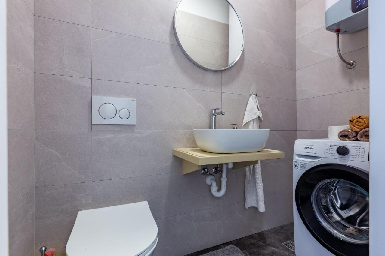 Mp Luxury Holiday Home With Swimming Pool Zara Esterno foto