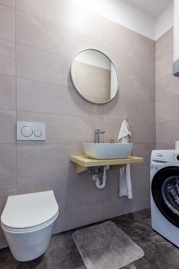 Mp Luxury Holiday Home With Swimming Pool Zara Esterno foto