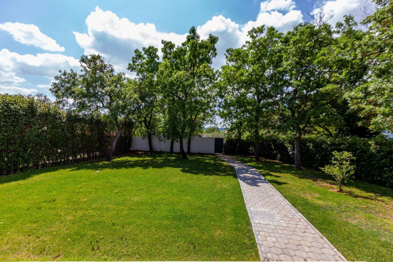 Mp Luxury Holiday Home With Swimming Pool Zara Esterno foto